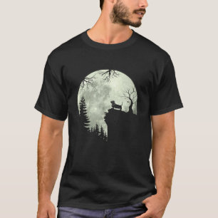 Basset Hound Dog and Moon Howl In Forest Dog Hallo T-Shirt
