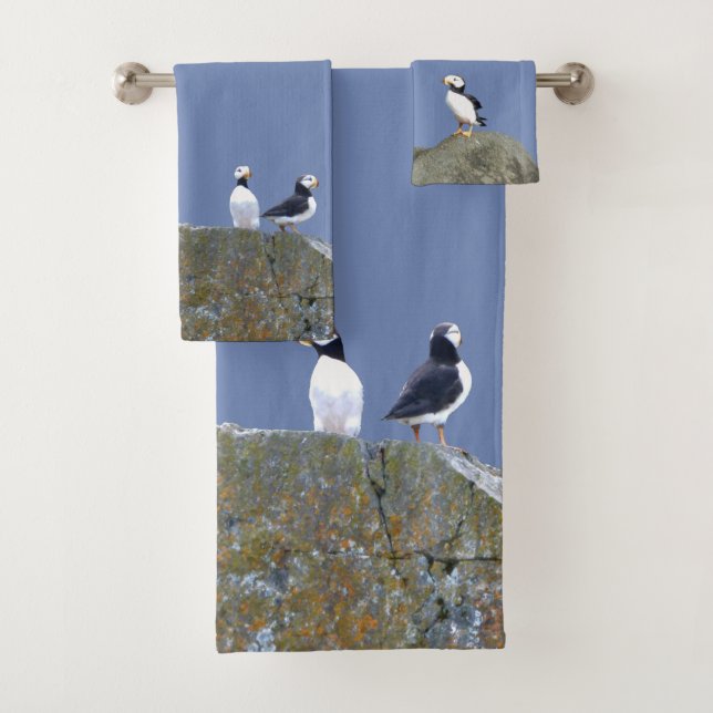 Bath towel set w/ puffins (Insitu)