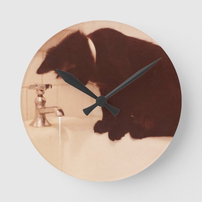 Bathroom Pepper Black Cat Round Clock (Front)