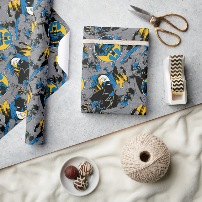 Batman Full Throttle Toss Pattern Wrapping Paper (Crafts)