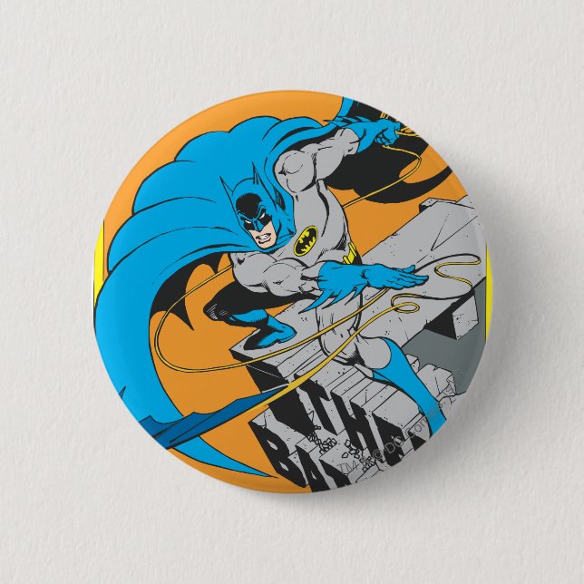 Batman Throws Batarang on Rooftop 6 Cm Round Badge (Front)