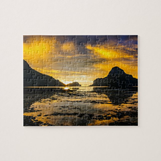 Bay Of El Nido Sunset Jigsaw Puzzle (Horizontal)