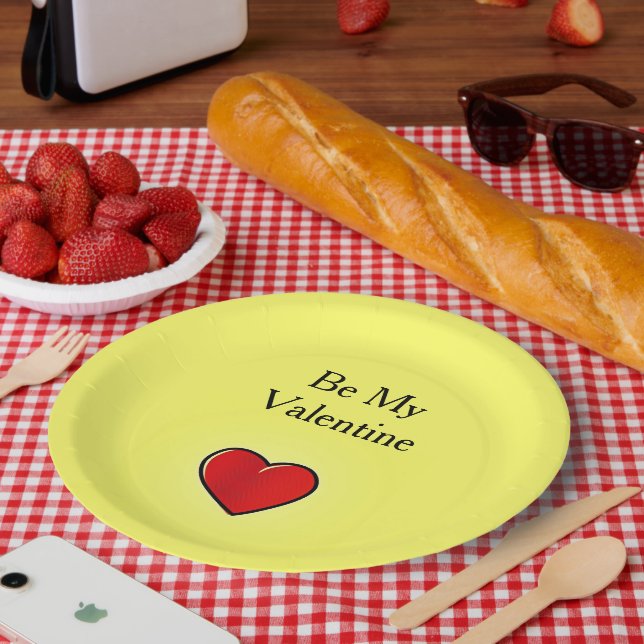 Be my valentine red heart on yellow paper plate (Picnic)