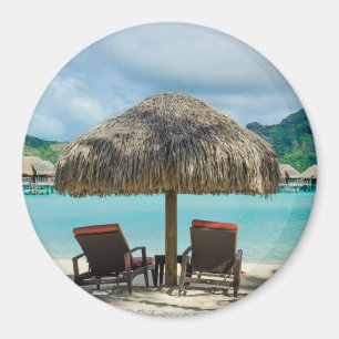 Beach on Bora Bora round magnet