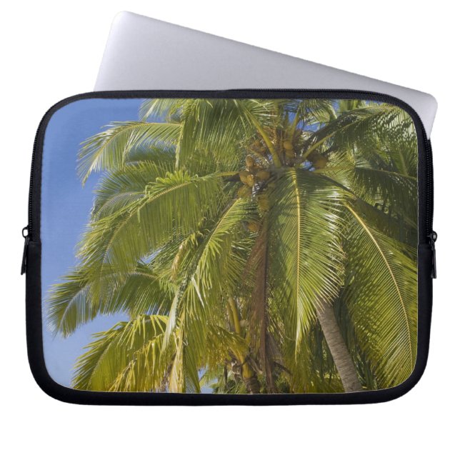 Beach on One Foot island, Aitutaki, Cook Islands Laptop Sleeve (Front)