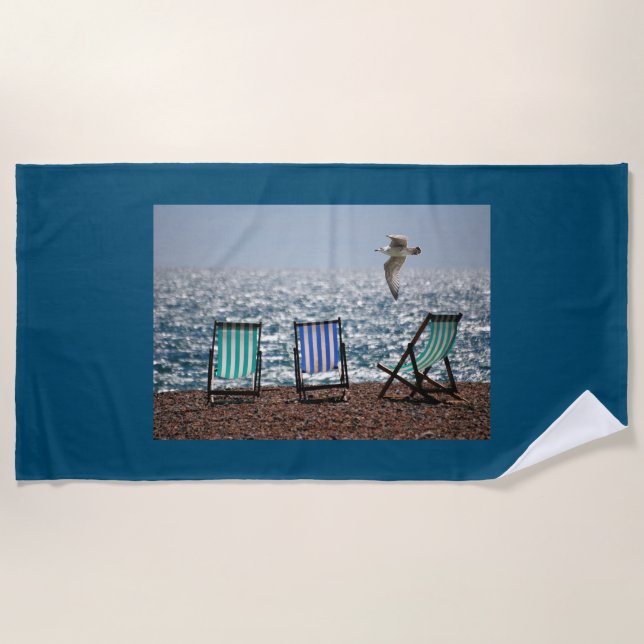 Beach towel with relaxing scene of the ocean. (Front)