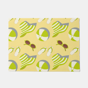Beach vacay pattern with sunglasses and sun hat doormat