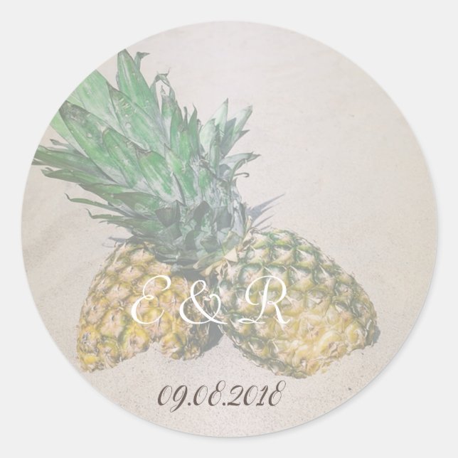 Beach  Wedding Pineapple Classic Round Sticker (Front)