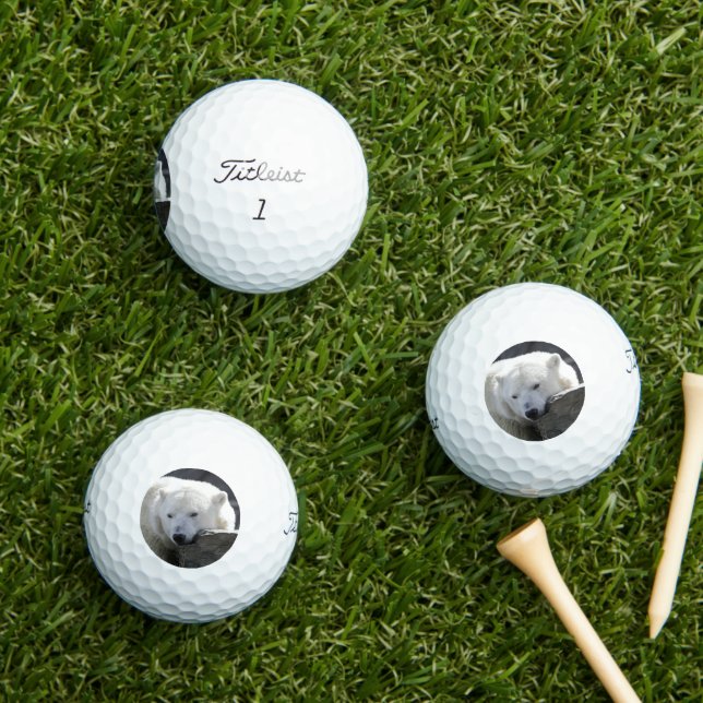Bear 002 golf balls (Insitu Grass)