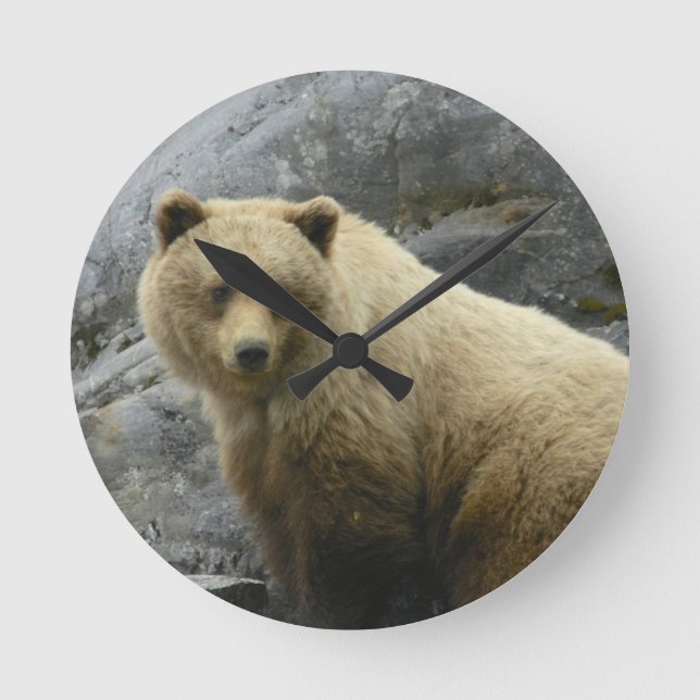 Bear Alaska Animals Destiny Nature Round Clock (Front)