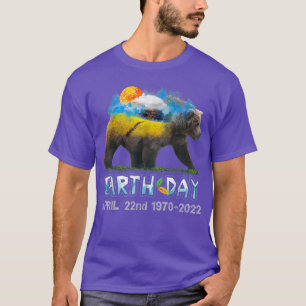Bear Earth Day Sunset Forest Lover212  T-Shirt