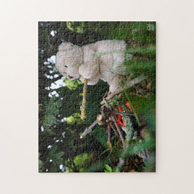 Bear that's on campfire. jigsaw puzzle (Vertical)