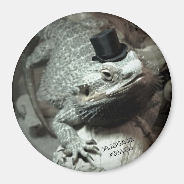 Bearded Dragon in a Top Hat Magnet (Front)