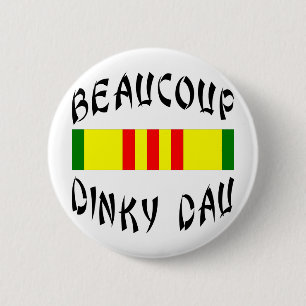 Beaucoup Dinky Dau Vietnam 6 Cm Round Badge
