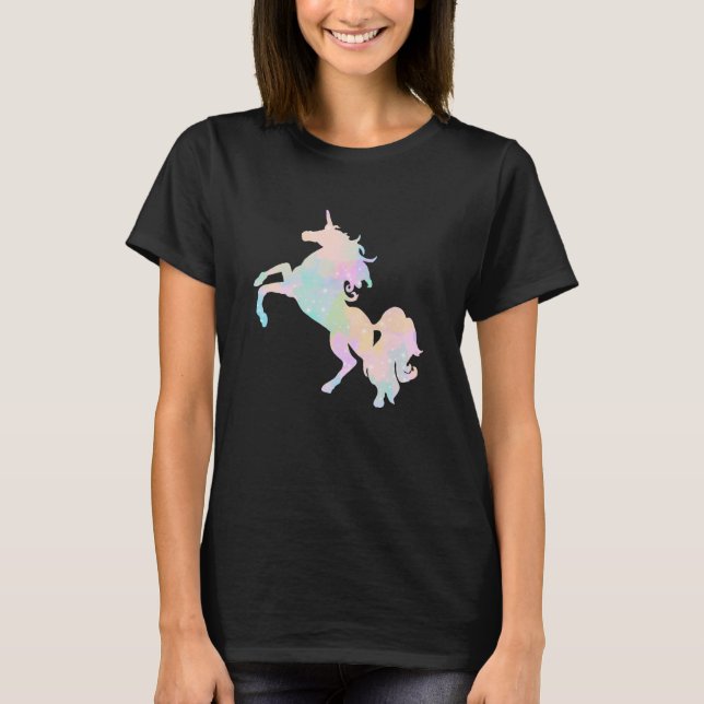 Beautiful and colourful unicorn T-Shirt (Front)