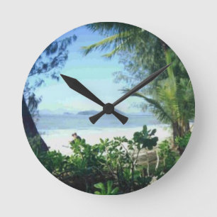 BEAUTIFUL BEACH ROUND CLOCK