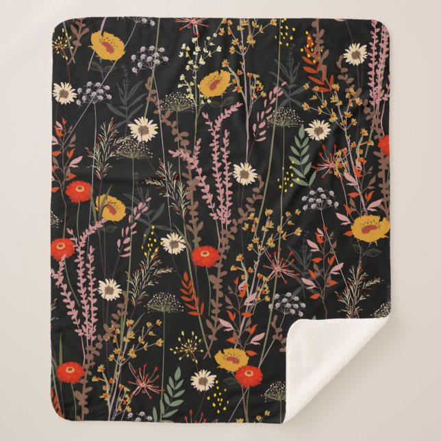 Beautiful blooming meadow flowers pattern sherpa blanket (Front)