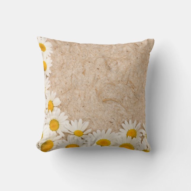 Beautiful daisies cushion (Front)