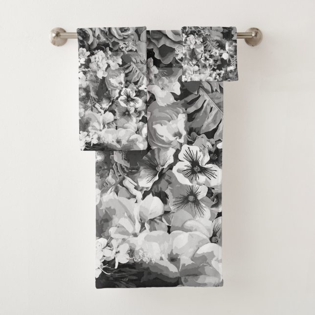 Beautiful detail 2 bath towel set (Insitu)