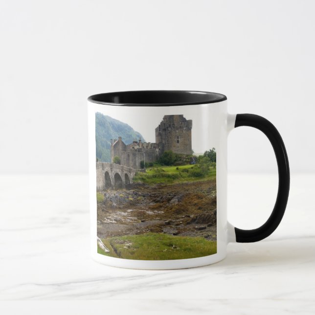 Beautiful Eileen Donan Castle in Western Dornie 2 Mug (Right)