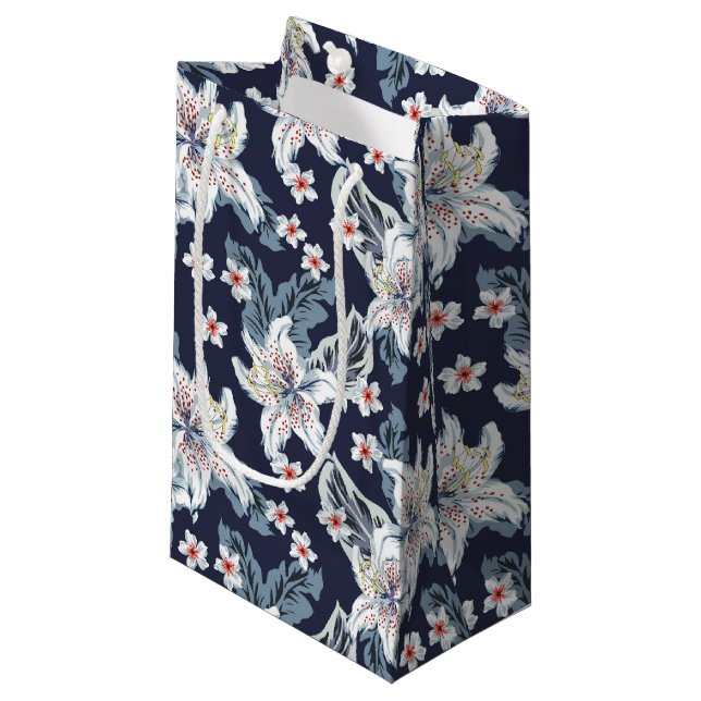 Beautiful elegant flower pattern  small gift bag (Front Angled)