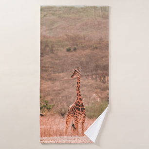 BEAUTIFUL GIRAFFE BATH TOWEL