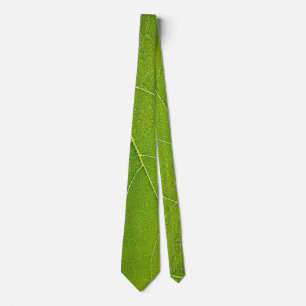 Beautiful Green Leaf Tie