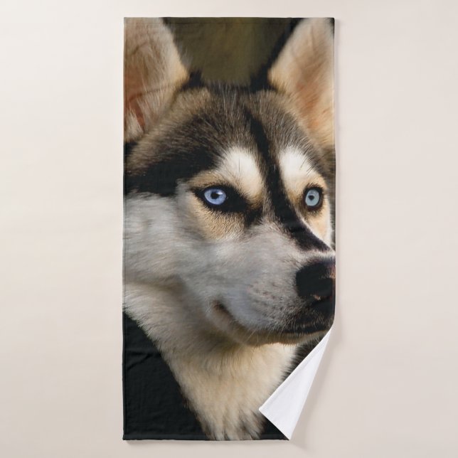 Beautiful Husky Throw Pillow Bath Towel (Bath Towel)