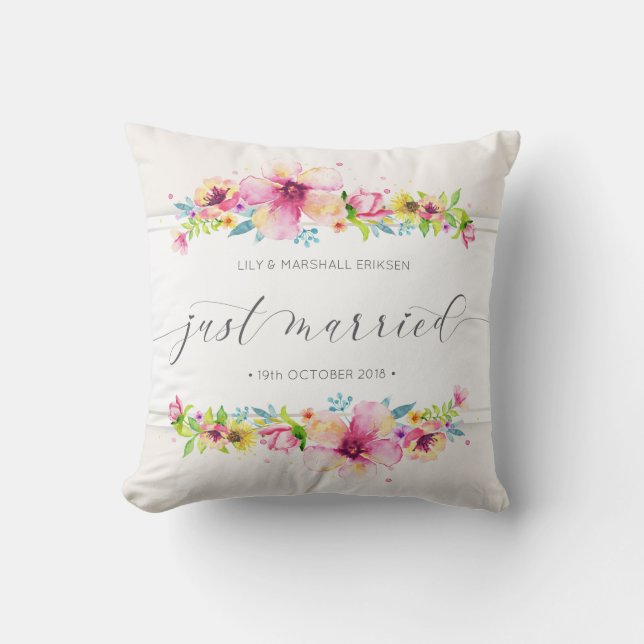 Beautiful Just Married Wedding | Throw Pillow (Front)