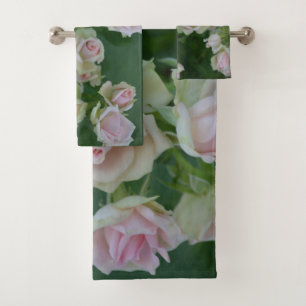 Beautiful light pink garden roses bath towel set