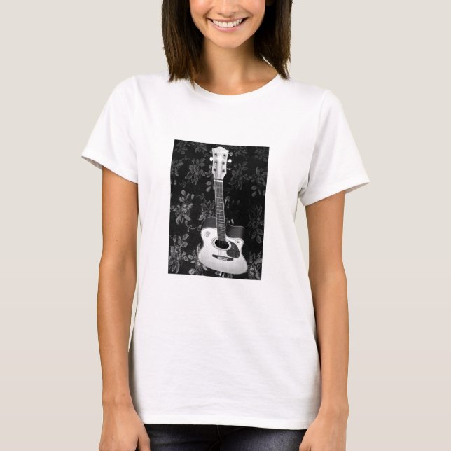 Beautiful Lovely Guitar African Grayscale Motif Ar T-Shirt (Front)