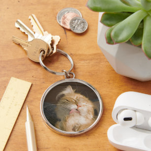 Beautiful Maine Coon Cat Close-Up Photo Key Ring
