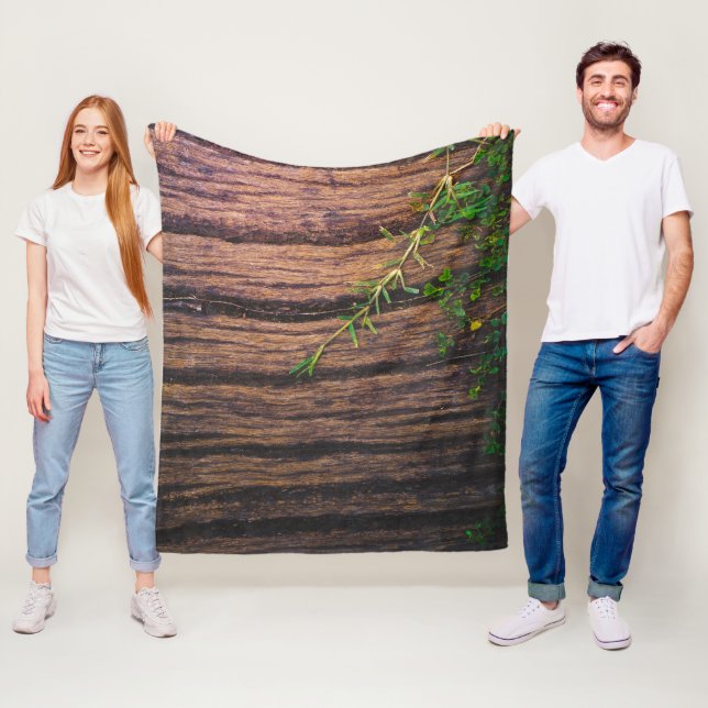 beautiful old wood fleece blanket (In Situ)