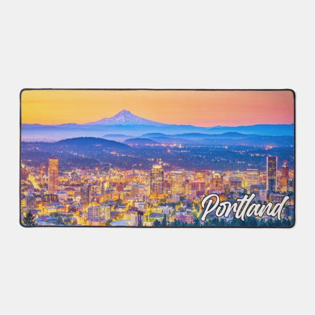 Beautiful Portland, Oregon, USA Desk Mat (Front)