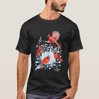 Beautiful Red Cardinal Birds Winter Scene Christma T-Shirt