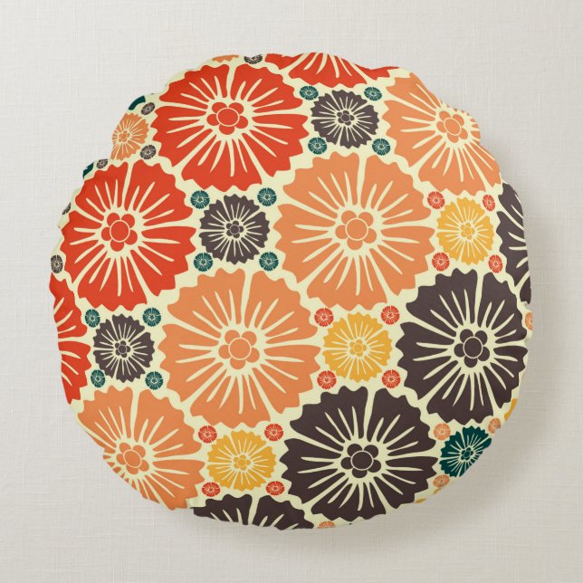Beautiful retro art nouveau round cushion (Front)