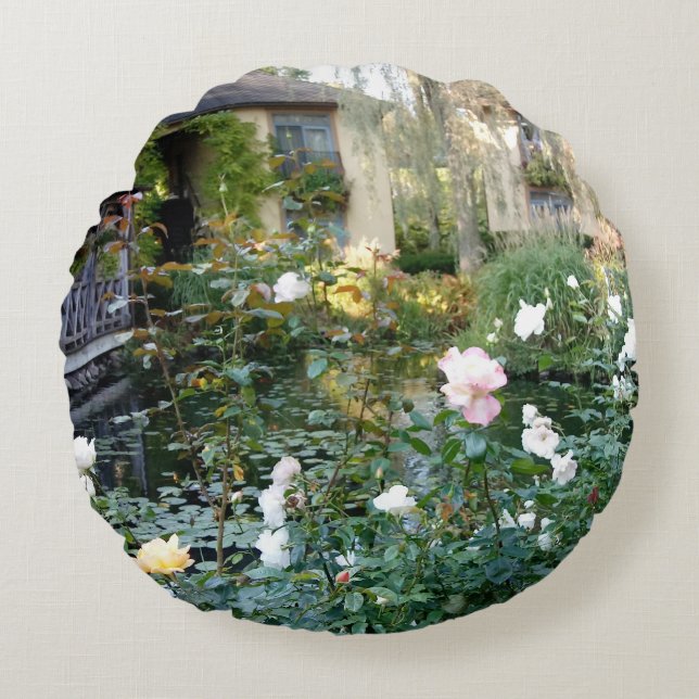 Beautiful Rose Garden and Pond  Round Cushion (Front)