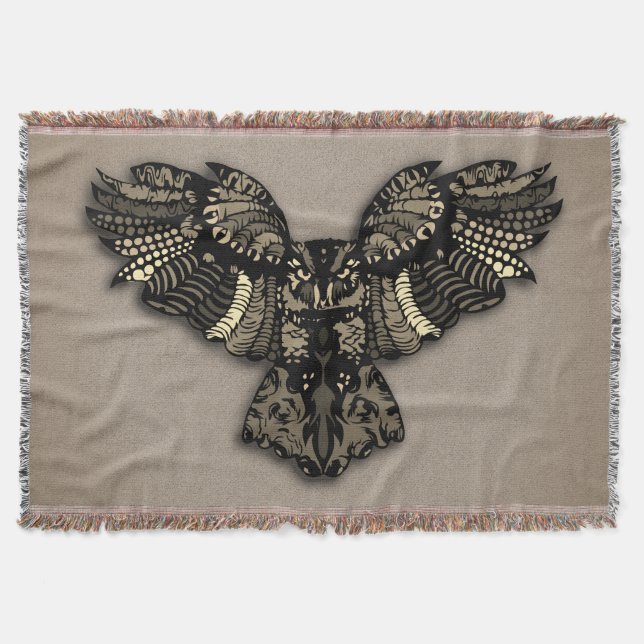 Beautiful Rustic Owl Throw Blanket (Front)