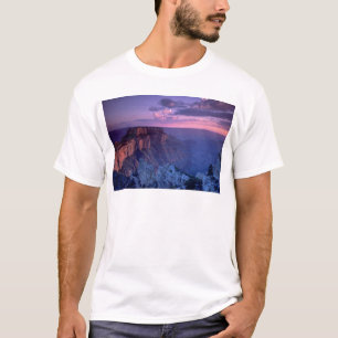 Beautiful Sunset: Grand Canyon, Arizona T-Shirt