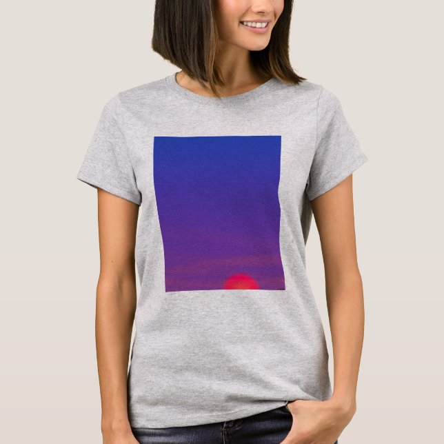 beautiful sunset scenery design T-Shirt (Front)
