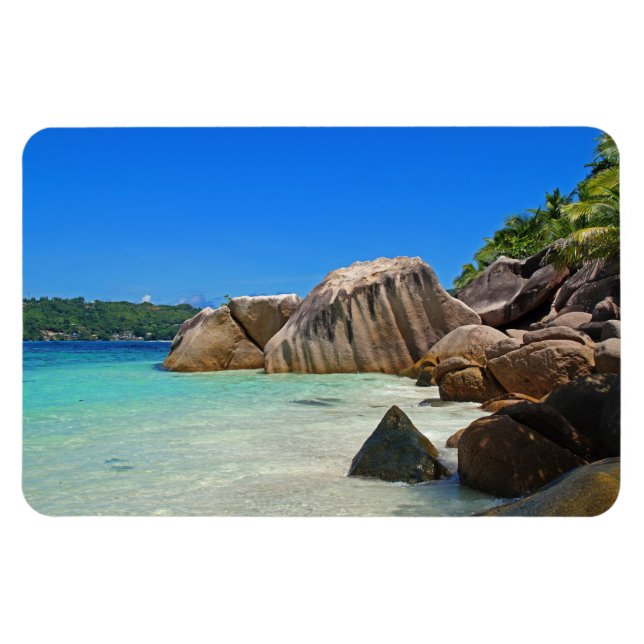 Beautiful Tropical Sea with a Rocky Beach Magnet (Horizontal)