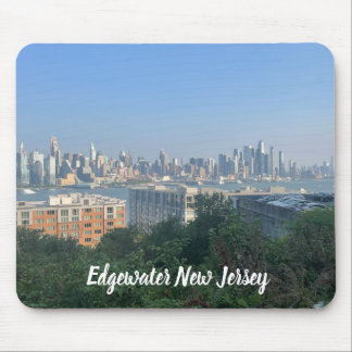 Beautiful view of Hudson River mouse pad