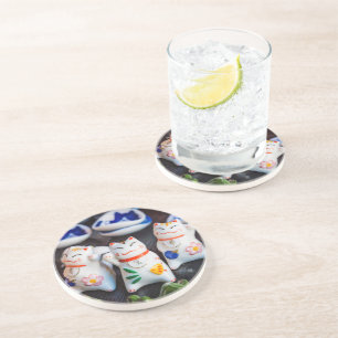 Beckoning cat figurines coaster