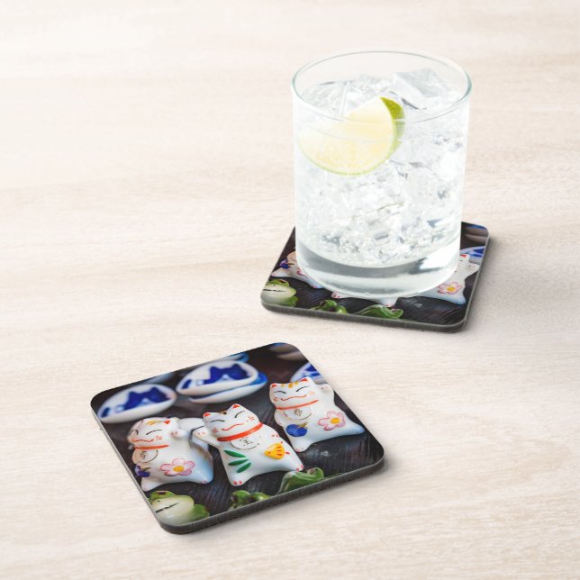 Beckoning cat figurines coaster (Right Side)