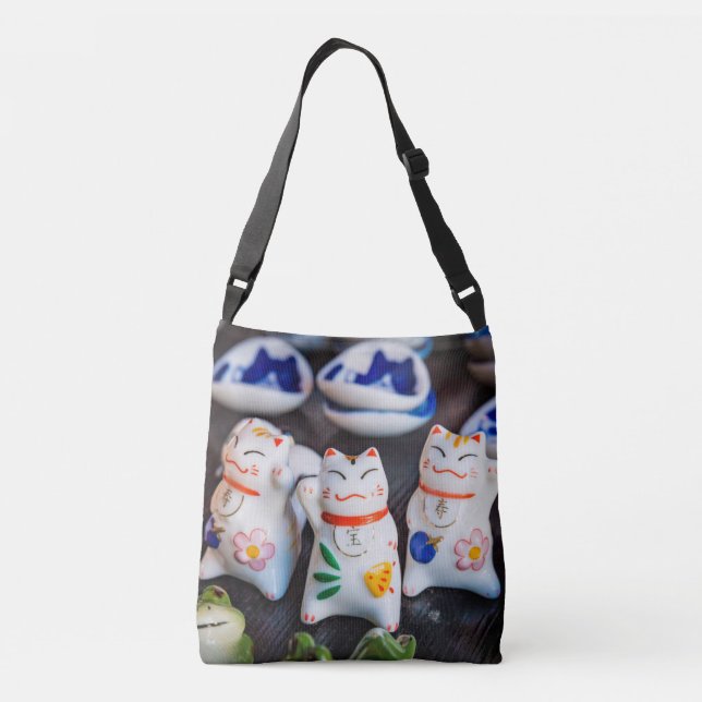 Beckoning cat figurines crossbody bag (Back)