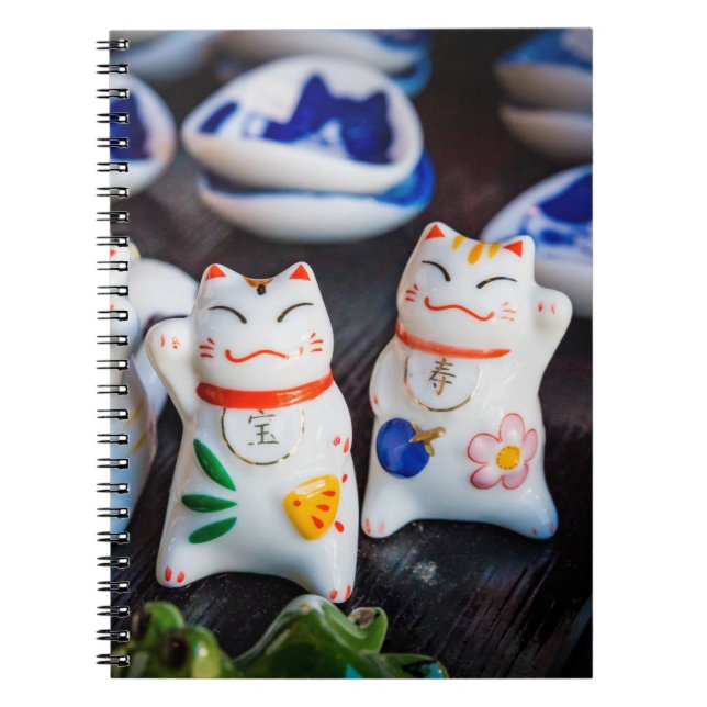 Beckoning cat figurines notebook (Front)