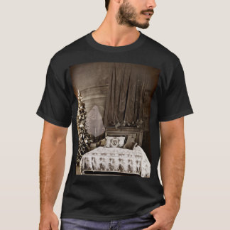 Bedsheet Ghost Victorian Christmas T-Shirt