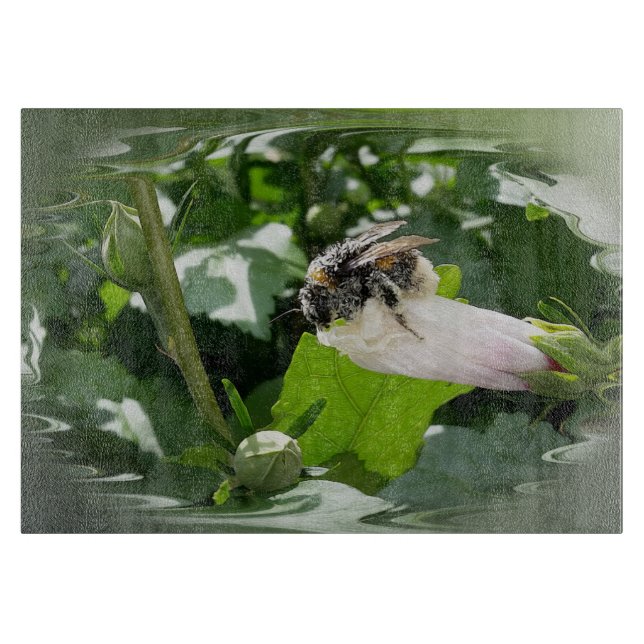 Bee in summer cutting board (Front)