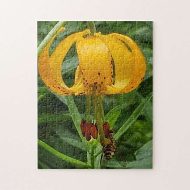 Bee with Lily Puzzle (Vertical)
