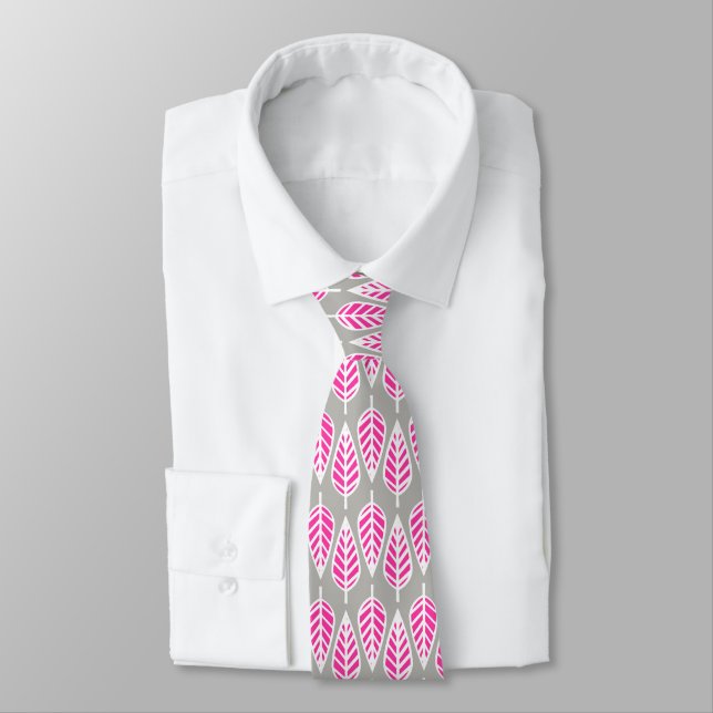 Beech leaf pattern - Fuchsia pink and silver Tie (Tied)